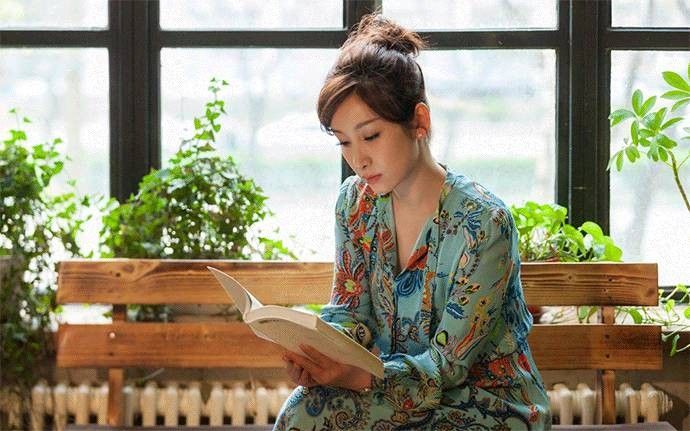 跟着杨幂宋茜刘亦菲学穿连身裙,实力证明「懒人」才是最美的!|种草机